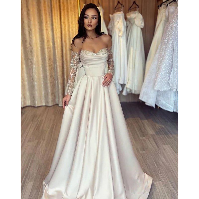 Vestido largo de fiesta formal con escote corazón y apliques de encaje 