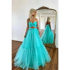 Vestido largo de fiesta de graduación de dos piezas con escote corazón y pliegues, corte en A.