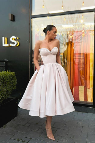 A-line Sweetheart Short Prom Dresses with Beadings