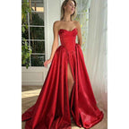 Vestido largo rojo de fiesta de graduación con escote corazón, abertura lateral y bolsillos, corte en A. 