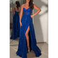 Vestido largo de fiesta azul real brillante con escote corazón y corte en A con abertura 