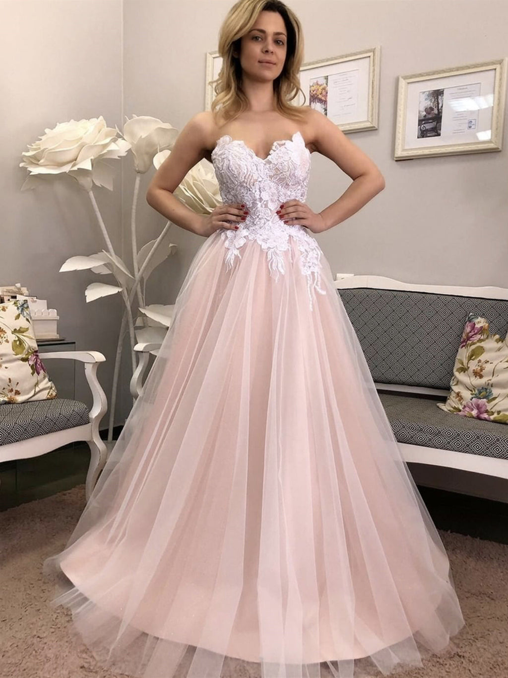 Vestidos largos de graduación formales de corte A con escote corazón y tul y encaje