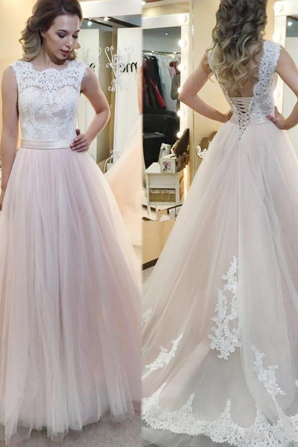 Vestido de novia de corte A con cola de tul y apliques de encaje WD180