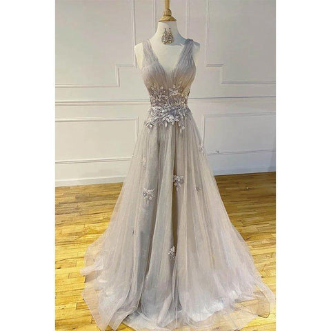 Vestido de fiesta largo con escote en V y apliques de tul gris 