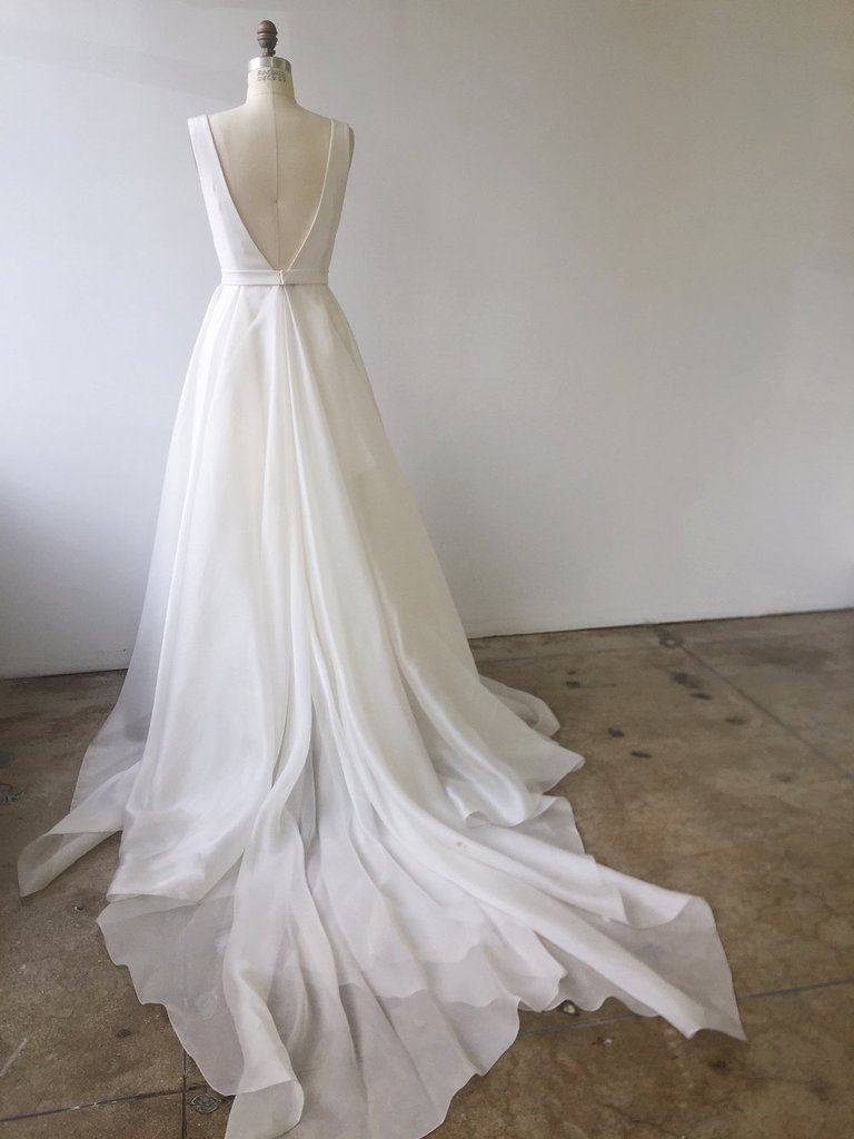 Vestidos de fiesta color marfil con escote en V y corte en A, vestidos de novia con cola de corte PM233