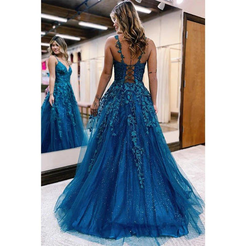 Vestido largo de fiesta con escote en V, corte en A y apliques de encaje