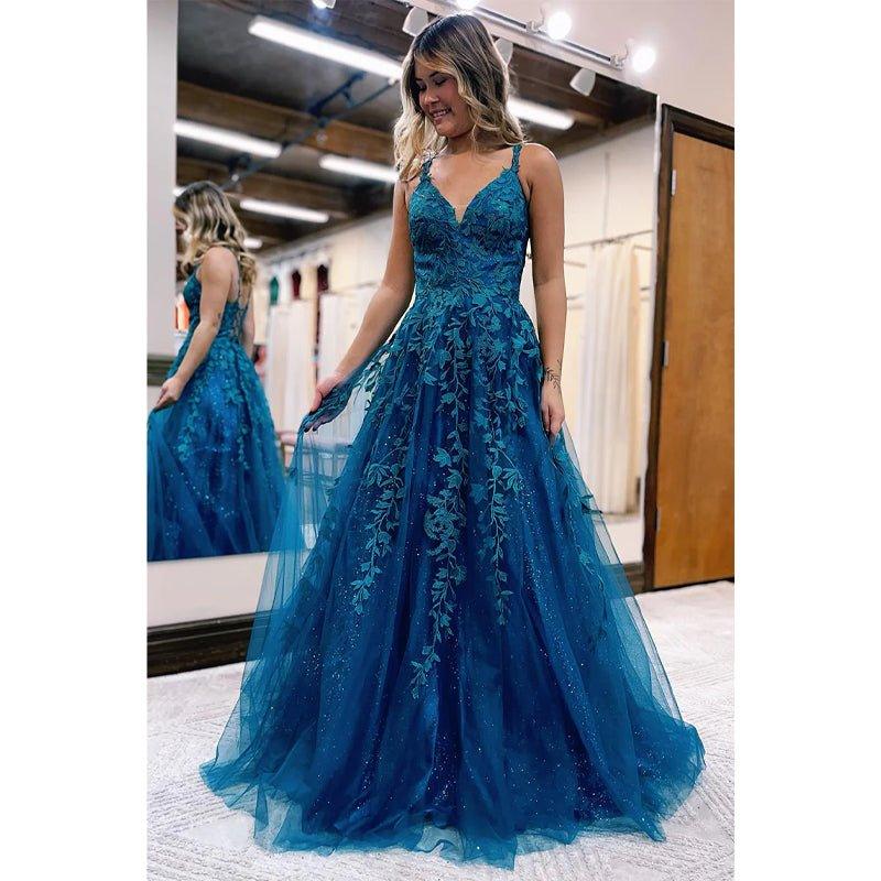Vestido largo de fiesta con escote en V, corte en A y apliques de encaje