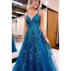 Vestido largo de fiesta con escote en V, corte en A y apliques de encaje