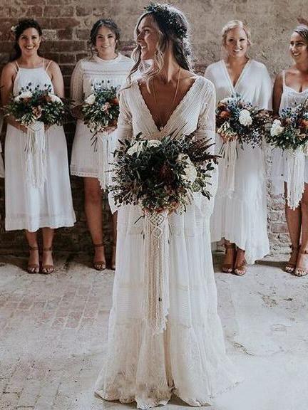 Robe de mariée trapèze à col en V et manches longues, style bohème rustique WD516
