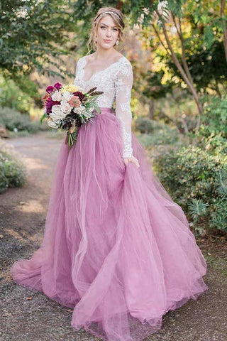 Robe de mariée rose en tulle, coupe trapèze, col en V, manches longues et applications de dentelle WD311