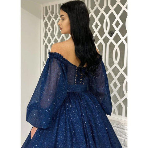 Vestido de graduación corto brillante de manga larga con escote en V y corte en A 