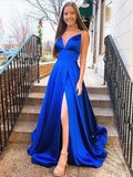 Vestidos largos de fiesta de satén con escote en V y corte en A, con abertura alta, color azul real.