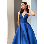 Vestido de fiesta de satén con escote en V, sin mangas y cremallera