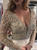 Vestidos de novia de corte A, escote en V, corpiño transparente, mangas largas con cuentas WD454