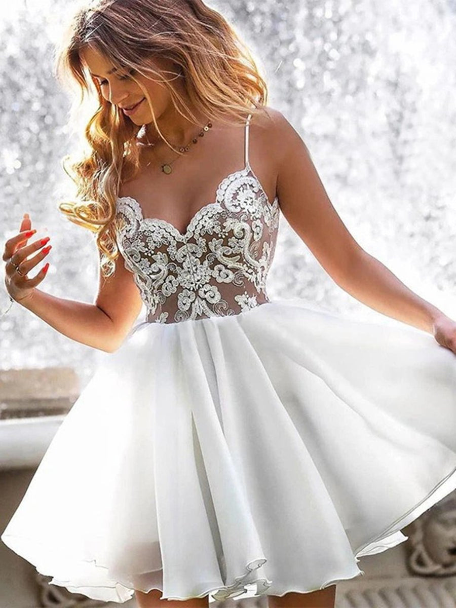 Vestidos de graduación cortos blancos de encaje con escote en V y corte en A, vestidos de fiesta formales de gasa para graduación y baile de bienvenida
