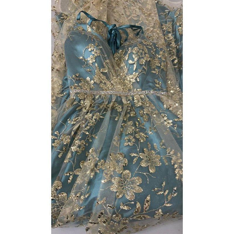 Vestido de fiesta largo de tul con lentejuelas y escote en V en forma de A y abertura