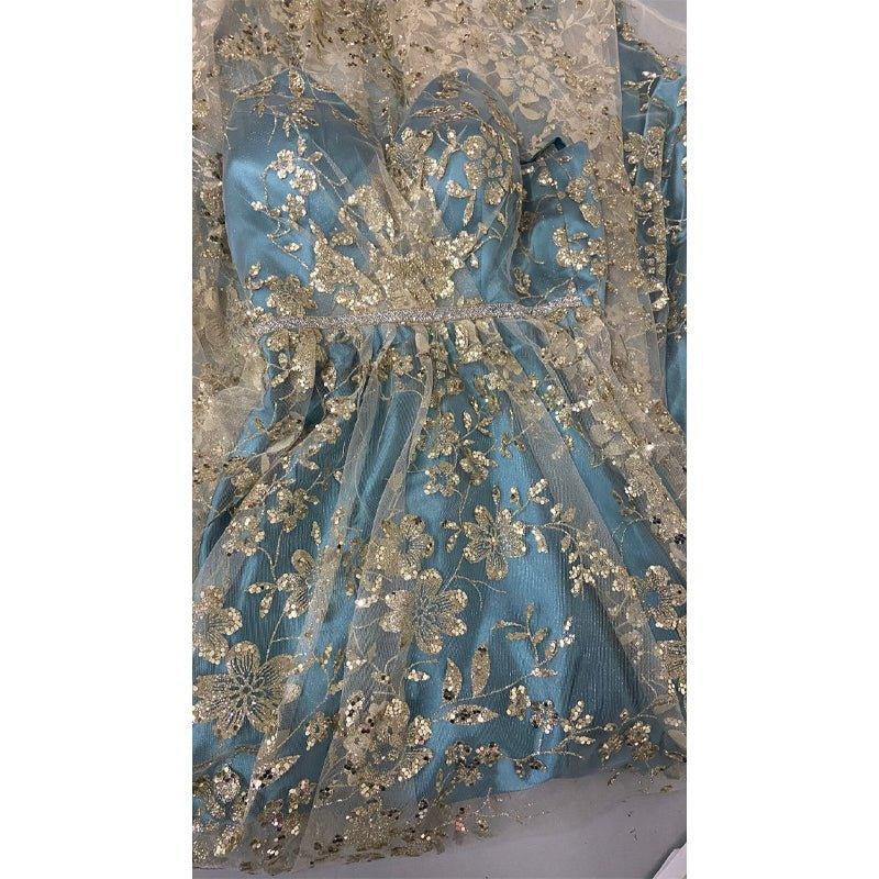 Vestido de fiesta largo de tul con lentejuelas y escote en V en forma de A y abertura