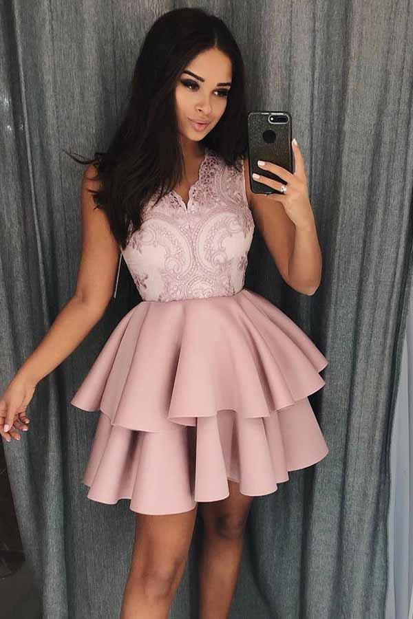 Vestido de fiesta de bienvenida con escote en V, corte en A, falda escalonada de satén con apliques PD077