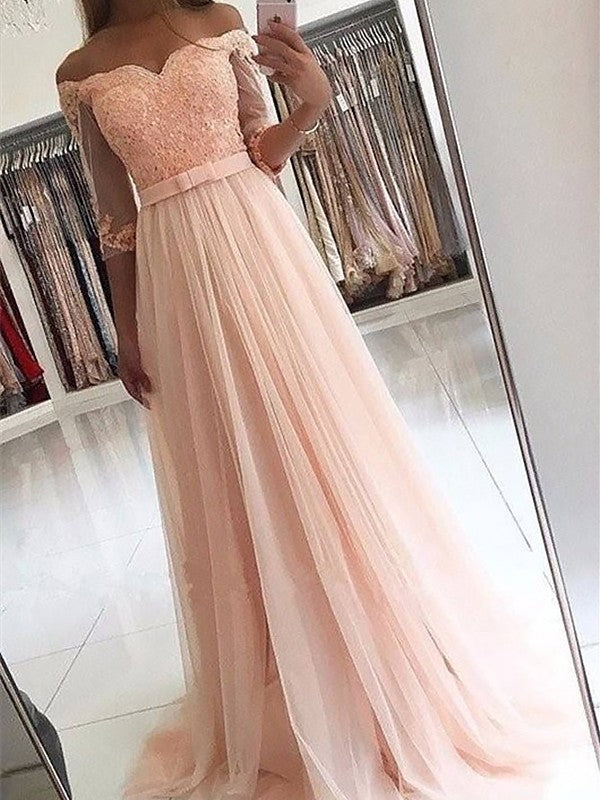 Vestidos de graduación elegantes de corte A con mangas 3/4, hombros descubiertos y fajín/cinta/cinturón de tul.