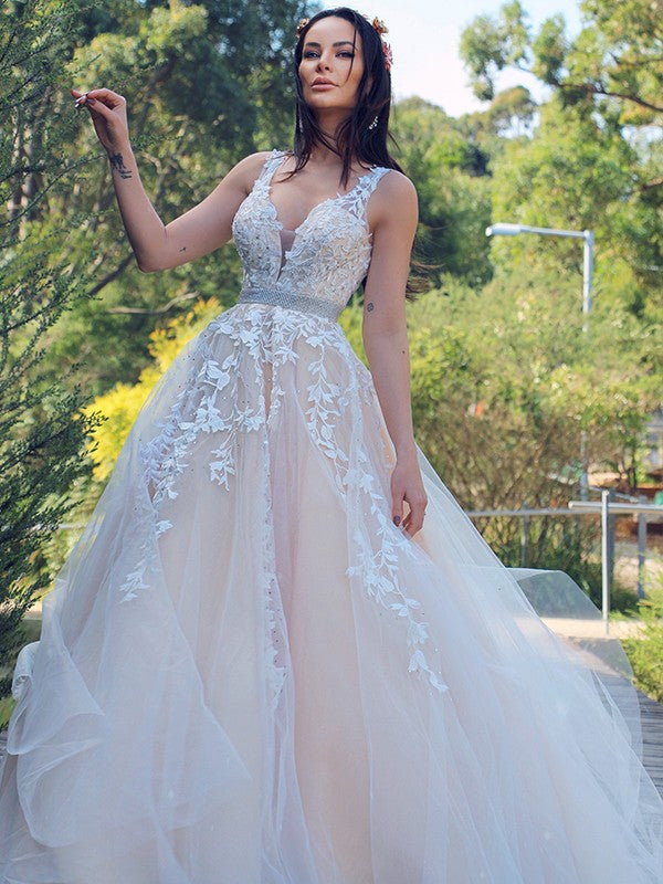 Vestidos de fiesta de corte A/elegantes con apliques de tul, sin mangas y escote en V