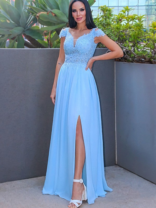 Vestidos de graduación elegantes de corte A, largos hasta el suelo, sin mangas, con hombros descubiertos y apliques de gasa.