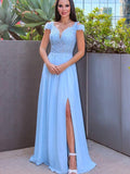 Vestidos de graduación elegantes de corte A, largos hasta el suelo, sin mangas, con hombros descubiertos y apliques de gasa.