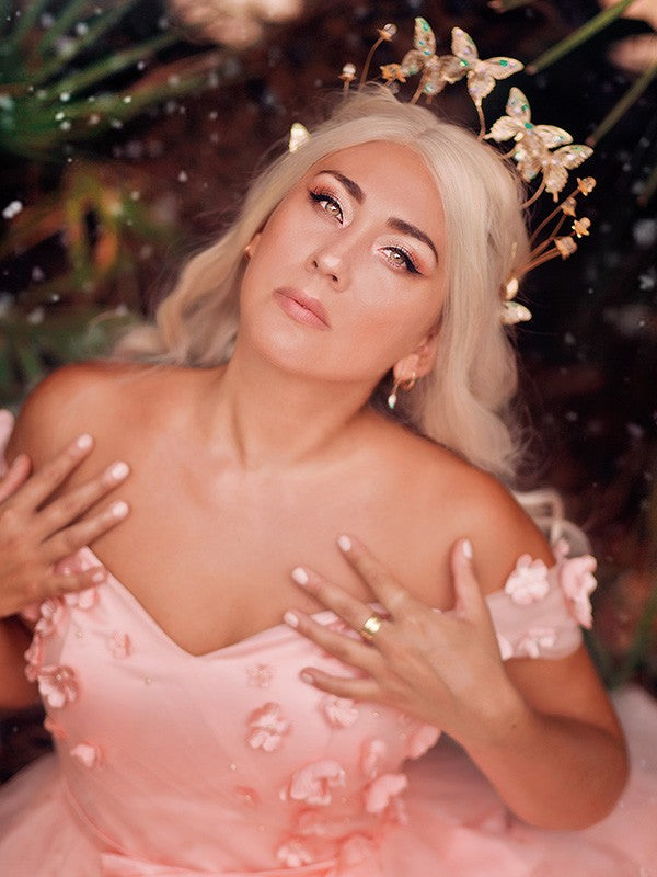 Vestidos de graduación elegantes de corte A, sin mangas, con apliques de tul y hombros descubiertos hasta el suelo