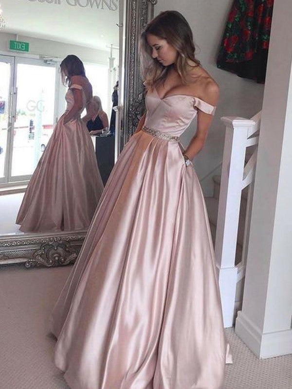 Vestidos de graduación de satén sin mangas, corte en A/elegantes, con hombros descubiertos y largo hasta el suelo.