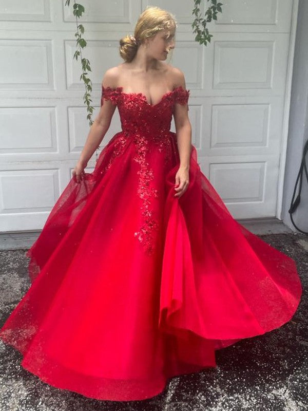 Vestidos de graduación elegantes de corte A, sin mangas, con apliques de tul y hombros descubiertos, hasta el suelo.