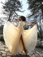 Vestidos de fiesta de corte A/elegantes con volantes, sin mangas, de satén y con escote en V