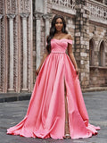 Vestidos de graduación de corte A/elegantes de satén sin mangas con volantes, hombros descubiertos y cola corta