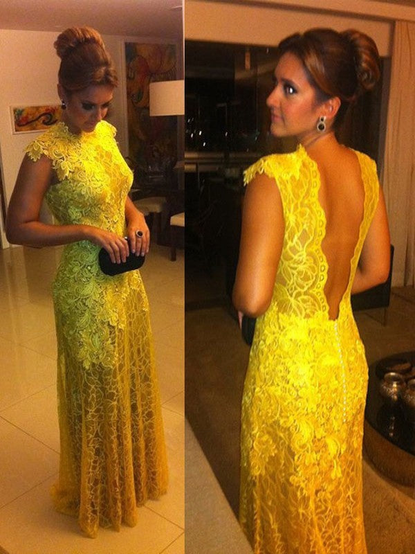 Vestidos de graduación elegantes de corte A, manga corta, cuello alto y largo hasta el suelo con encaje.