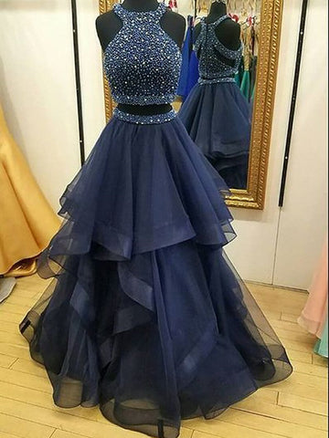 Vestidos de graduación de dos piezas de corte línea A/elegantes, sin mangas, con cuello halter, tul y pedrería hasta el suelo.