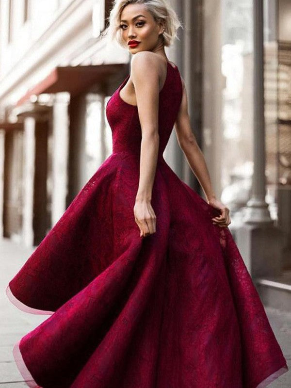 Vestidos de fiesta de encaje asimétricos con volantes y joyas, corte en A/elegantes, sin mangas y sin mangas
