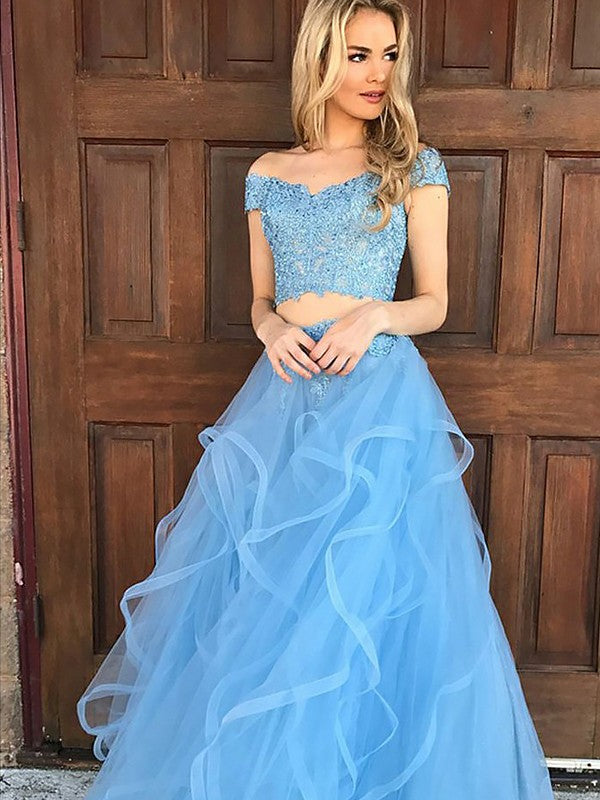 Vestidos de graduación de dos piezas de corte A/elegantes, sin mangas, con hombros descubiertos, apliques de tul y largo hasta el suelo