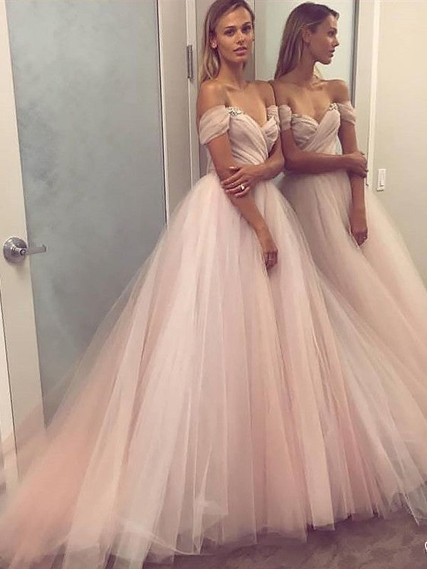 Vestidos de graduación de corte A/elegantes sin mangas con hombros descubiertos, de tul y con cuentas