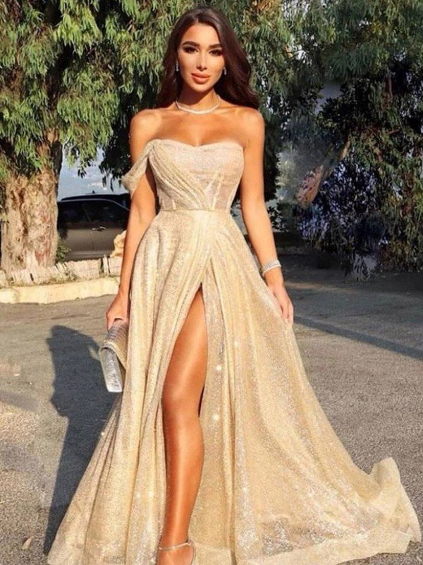 Vestidos de graduación elegantes sin tirantes y de corte línea A