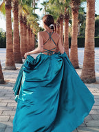 Vestidos de fiesta de corte A/con tirantes elegantes, sin mangas, con volantes y acabado satinado tipo seda.
