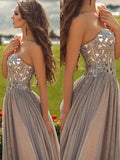Vestidos de graduación largos hasta el suelo, de gasa, sin mangas, con escote corazón y corte en A/elegante, sin mangas, con cuentas.