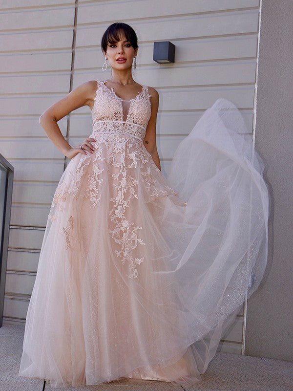 Vestidos de graduación sin mangas con escote redondo y apliques de tul elegantes de corte en A