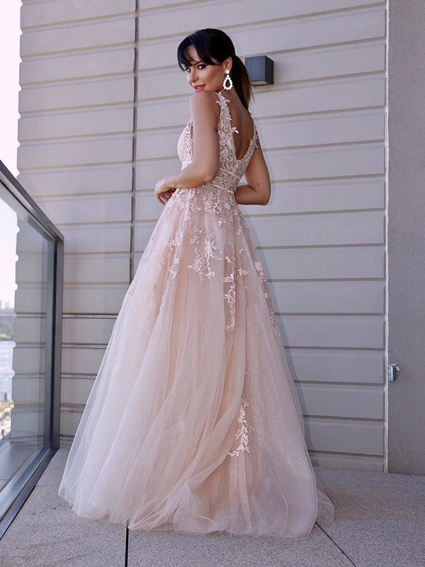 Vestidos de graduación sin mangas con escote redondo y apliques de tul elegantes de corte en A