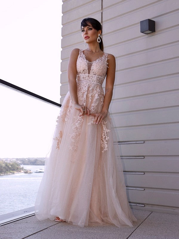 Vestidos de graduación sin mangas con escote redondo y apliques de tul elegantes de corte en A