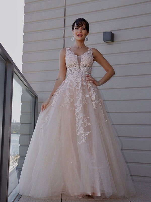 Vestidos de graduación sin mangas con escote redondo y apliques de tul elegantes de corte en A