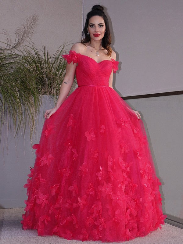 Vestidos de graduación de corte A/elegantes de tul con flores hechas a mano, sin mangas, con hombros descubiertos y largo hasta el suelo