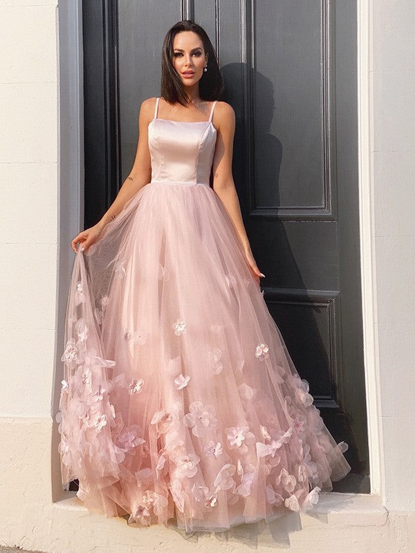 Vestidos de graduación sin mangas, corte en A, elegantes, de tul con tirantes florales hechos a mano y largo hasta el suelo.