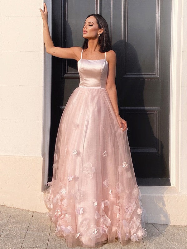 Vestidos de graduación sin mangas, corte en A, elegantes, de tul con tirantes florales hechos a mano y largo hasta el suelo.