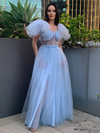 Vestidos de graduación largos hasta el suelo, corte en A, elegantes, con volantes de tul y mangas cortas cuadradas.