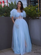 Vestidos de graduación largos hasta el suelo, corte en A, elegantes, con volantes de tul y mangas cortas cuadradas.