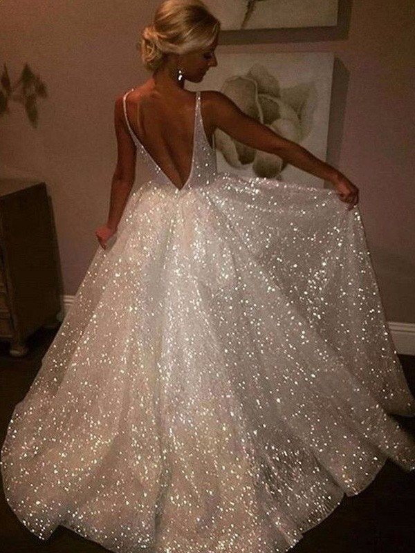 Vestidos de graduación elegantes de tul sin mangas con escote en V y corte en A