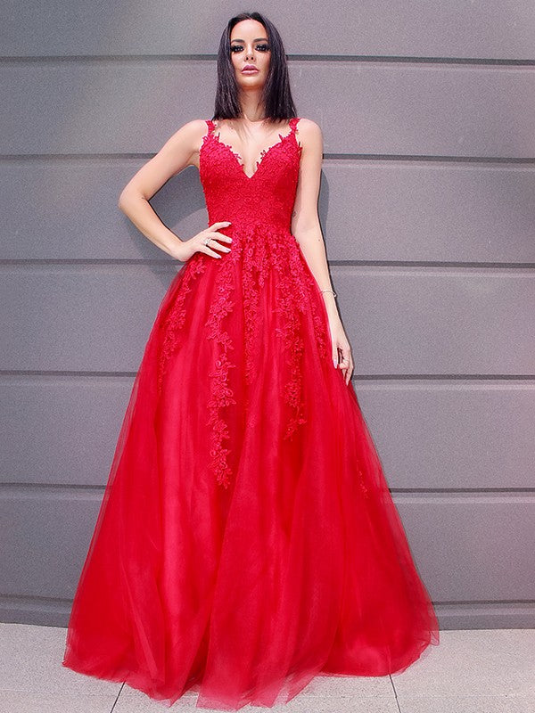 Vestidos de graduación elegantes de tul, corte en A, escote en V, largos hasta el suelo, con apliques y sin mangas.